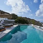 Hill Club Naxos * Pláka