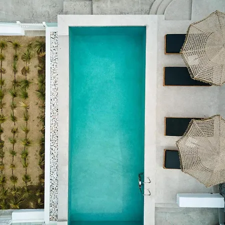 Hill Club Naxos *