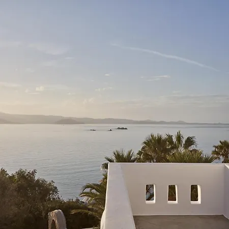 Hill Club Naxos * Плака